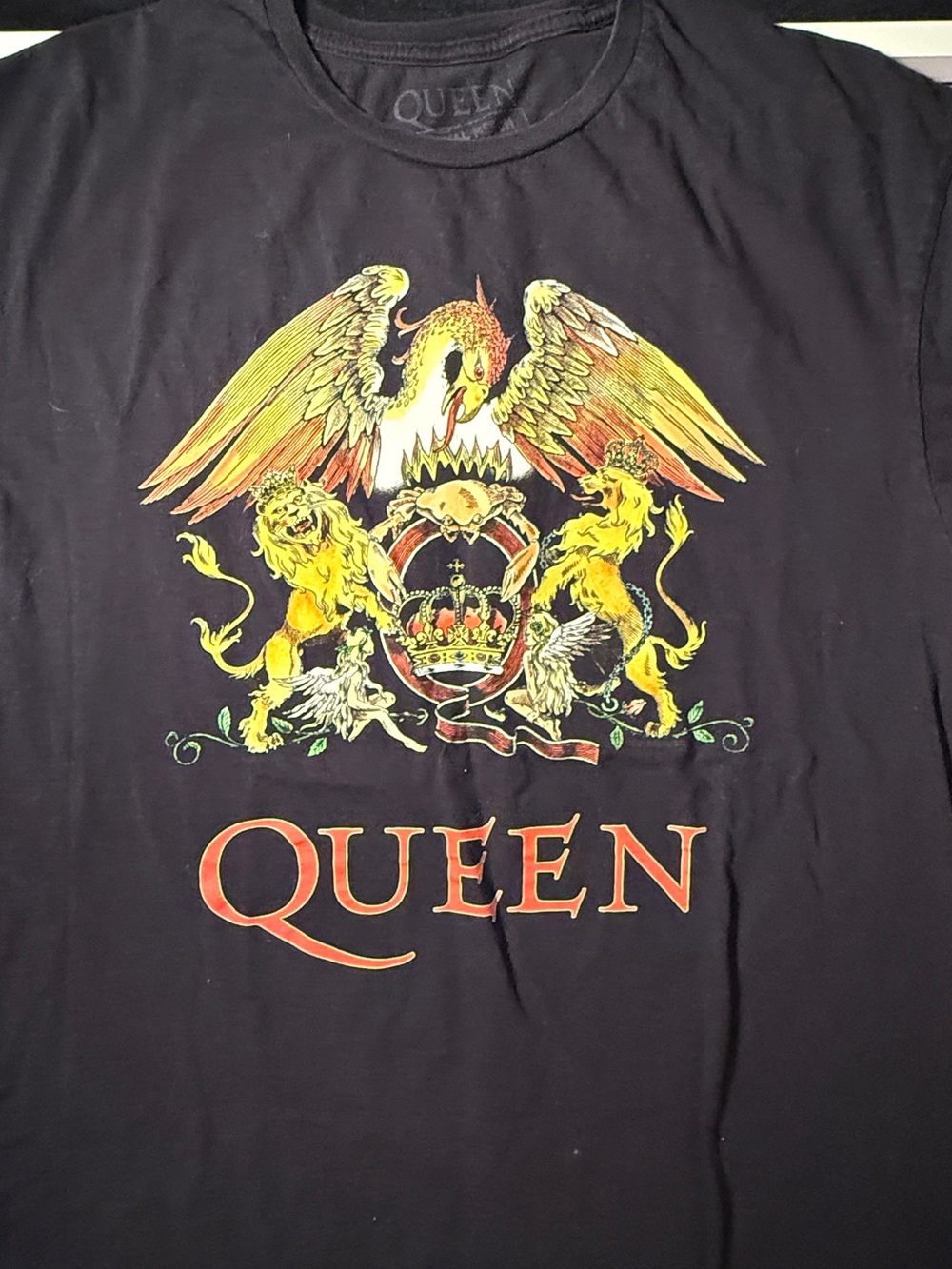 QUEEN Official Merch Black Short Sleeve T-Shirt- Size XL